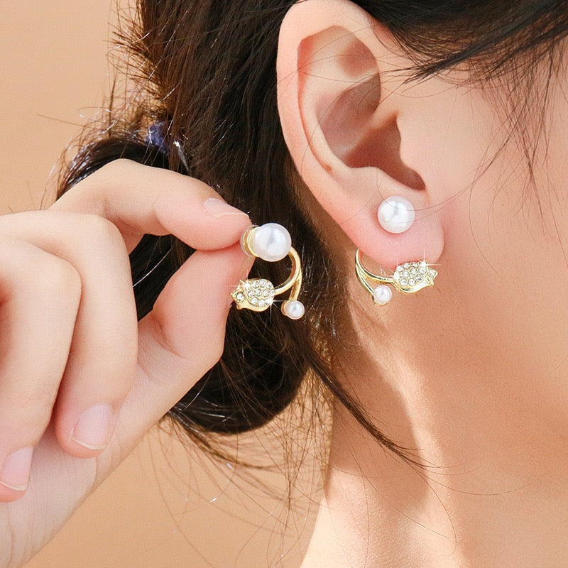 Pearl & Crystal Leaf Ear Cuff Earrings (No Piercing)