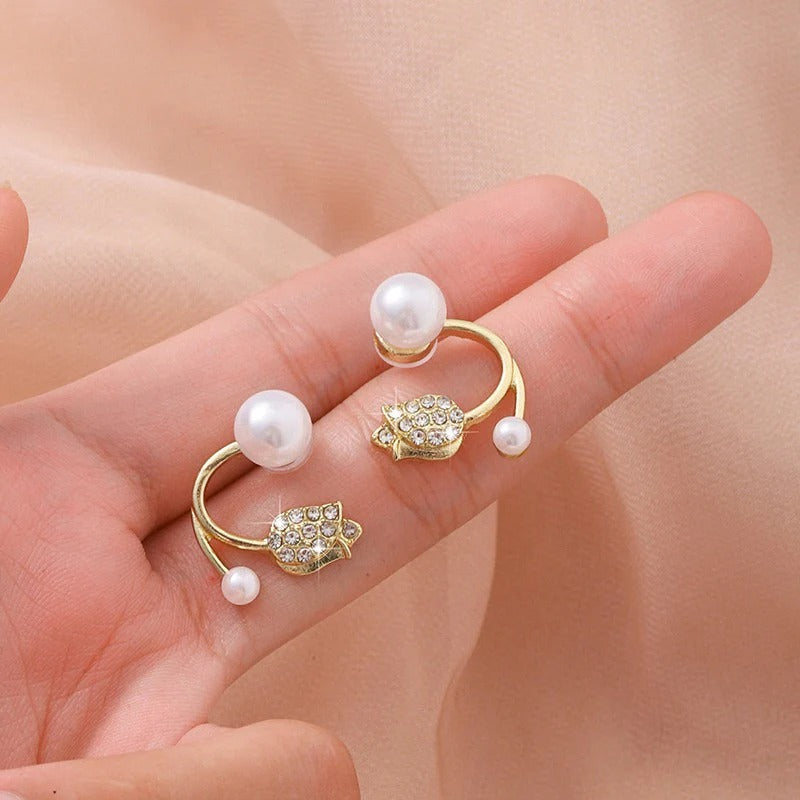 Pearl & Crystal Leaf Ear Cuff Earrings (No Piercing)