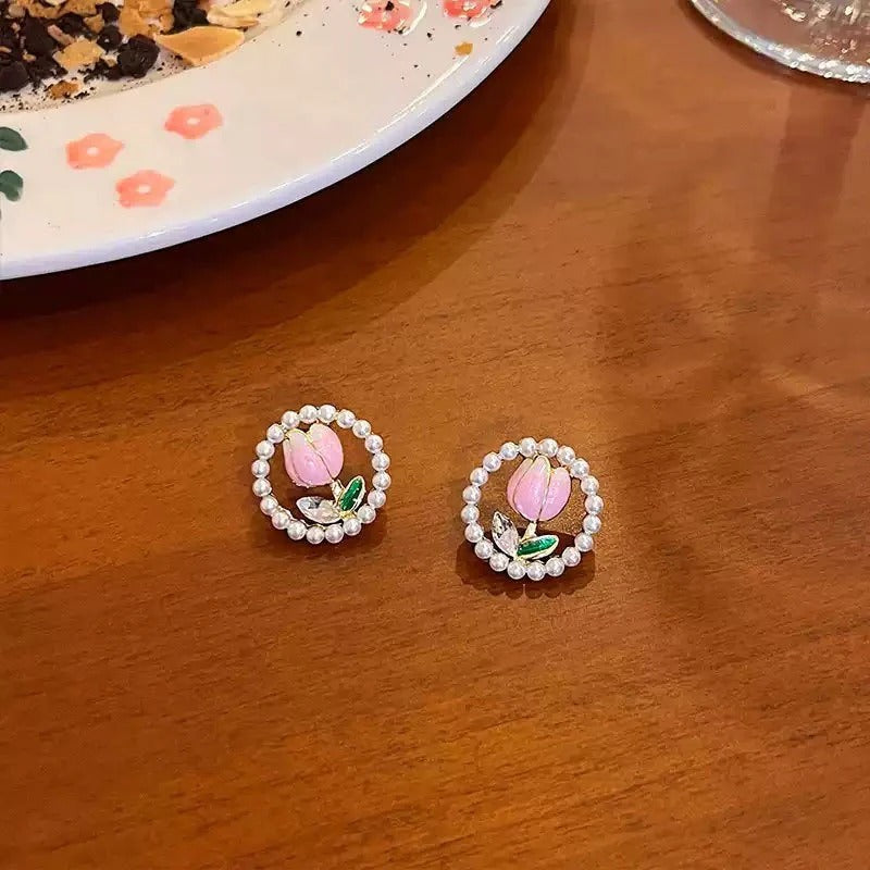 Pearl Floral Circle Stud Earrings